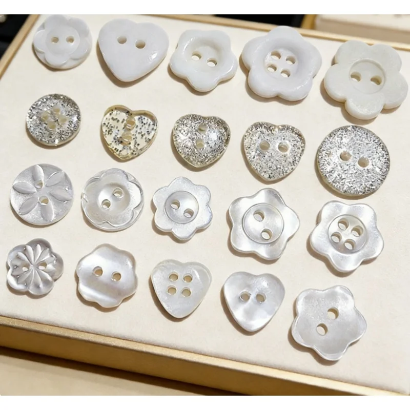 50pcs 11.5mm Resin Buttons DIY doll Clothes Shirt Button Clip and Paste Book Heart-Shaped Bright Pearl Double Hole Button