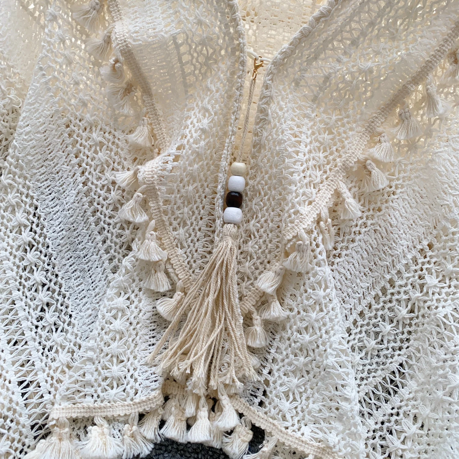 2022 frühling Und Herbst Urlaub Stil Cape-Mantel frauen Böhmischen Retro Strand Cover-up Hohl Gestrickte Quaste Top