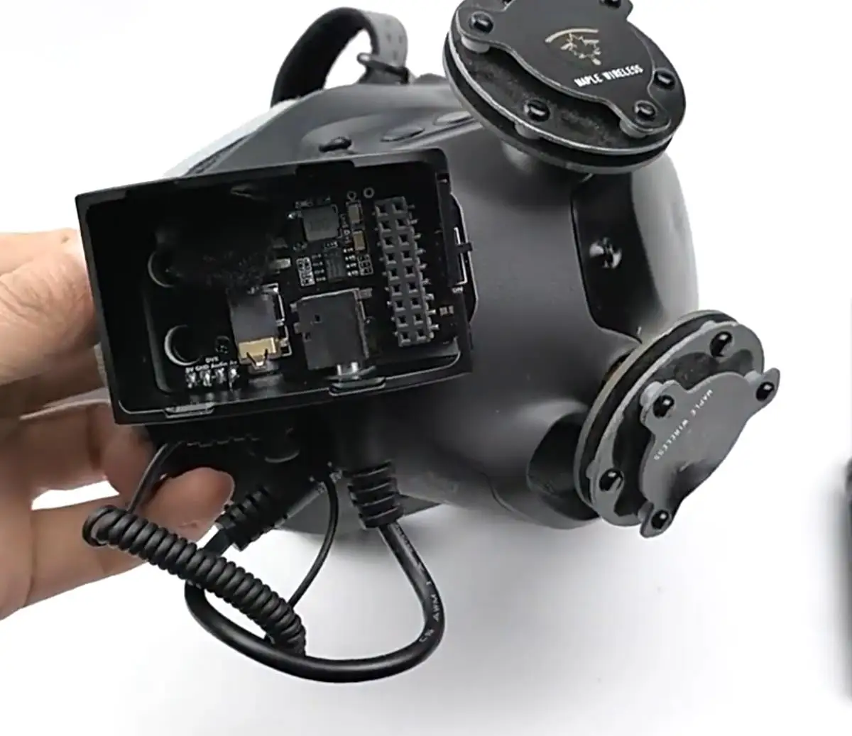 

1.2G 1.3G 5.8G RX 3.0 Audio And Video Receiving Module With Voltage Display For FPV RC Drone SKYZONE DJI FPV Goggles V1 V2