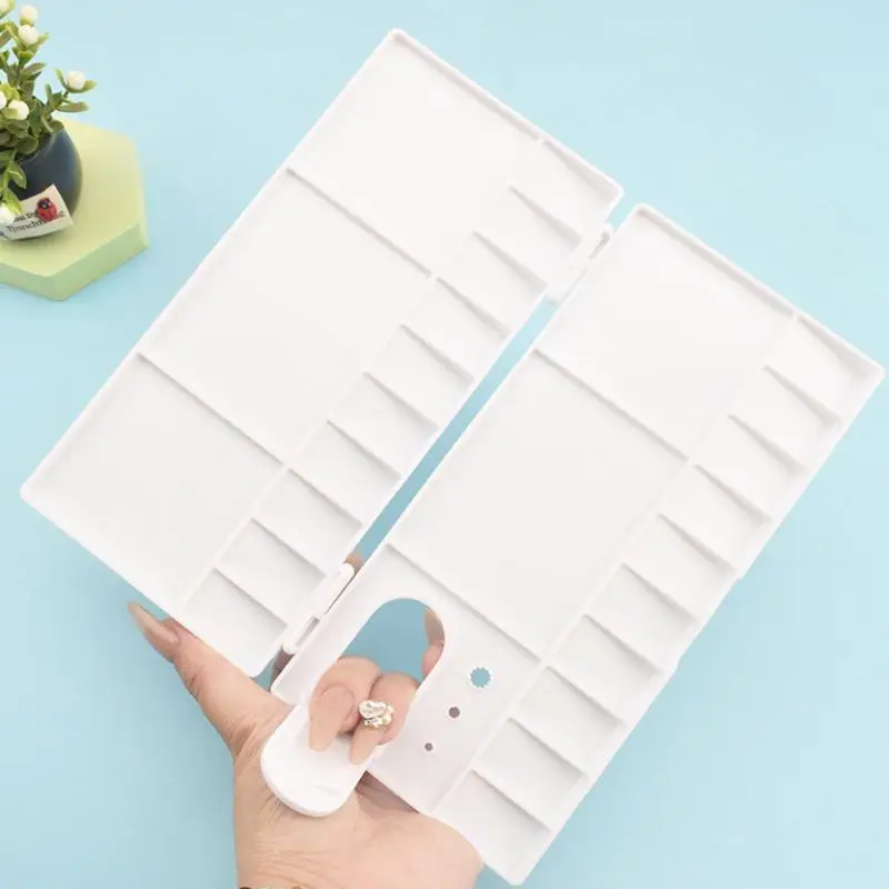 1Pc Compact Folding Paint Palette with Thumb Hole Lightweight Plastic Artist Mixing Tray for Acrylic Watercolor Oil Paints