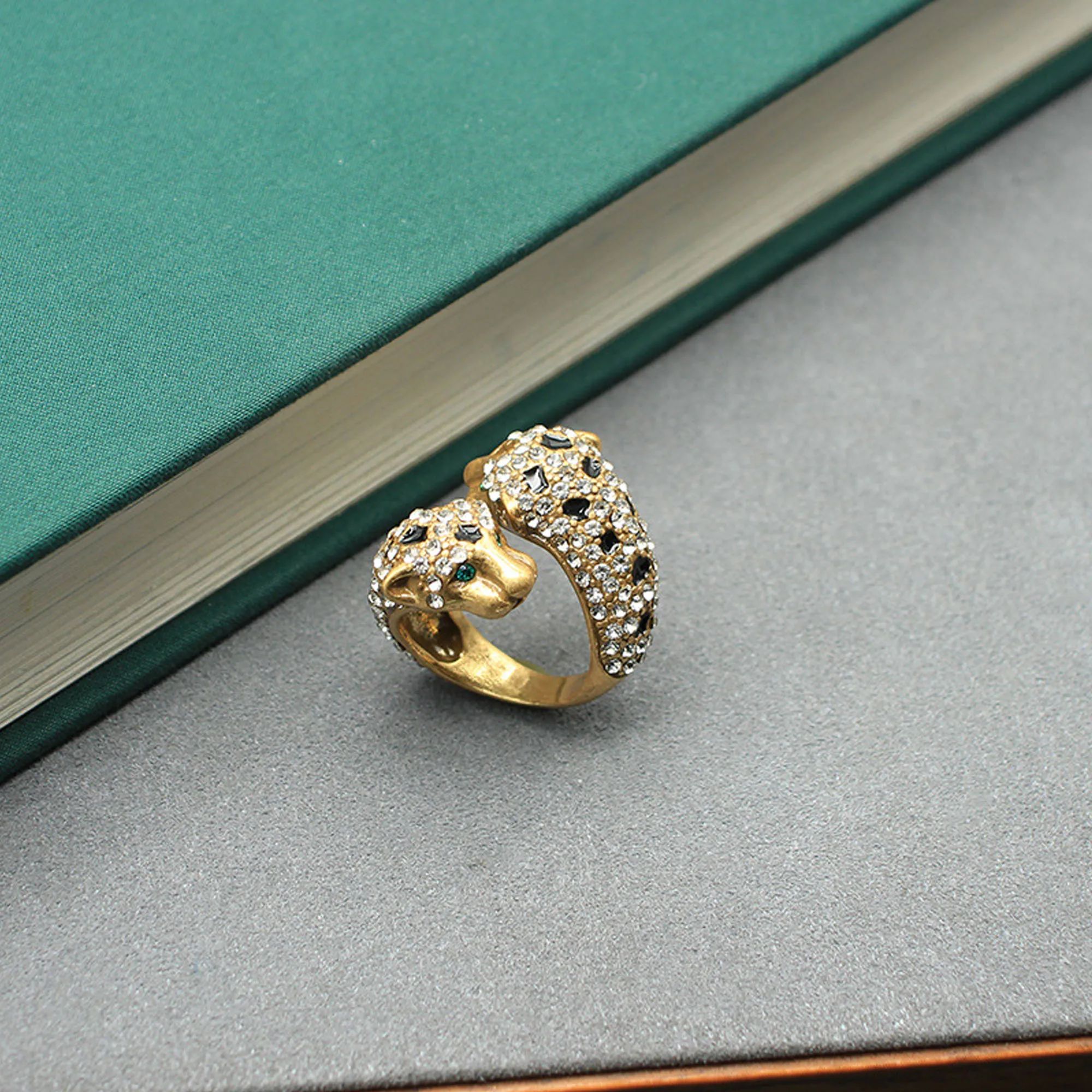 Vintage Double-Headed Leopard Ring Full Diamond Animal Ring Luxury Floral Element Jewelry Accessories Birthday Gifts for Women