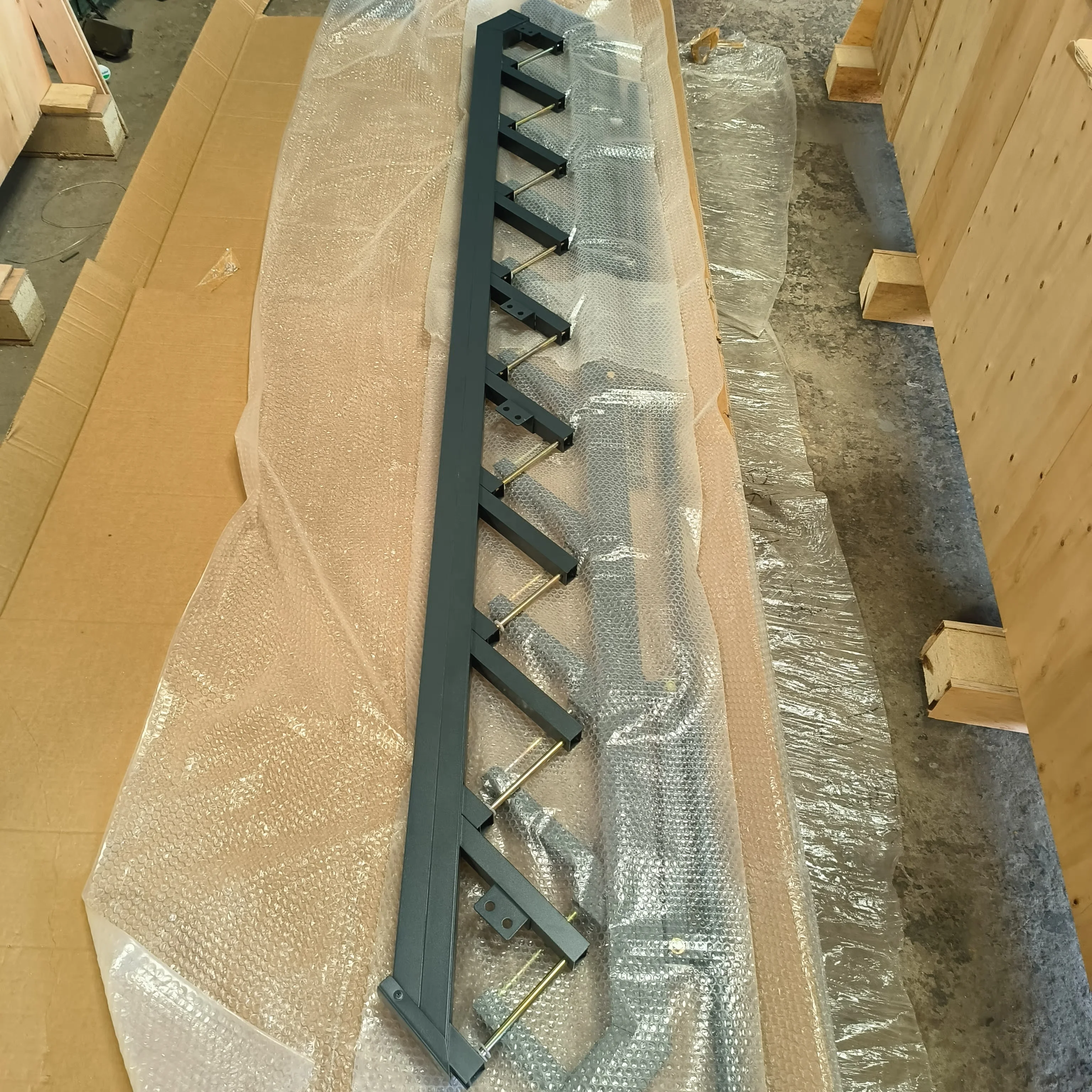 Scale di sollevamento elettriche per uso domestico Scala invisibile elasticizzata pieghevole Scale telescopiche per soffitta/Scale esterne in alluminio