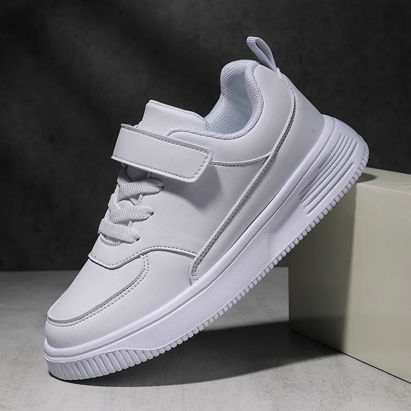 子供靴白男の子スクールシューズ秋革子供スケートボードカジュアルスポーツシューズ軽量テニス男の子スニーカー黒