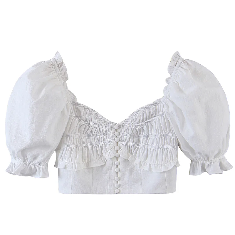 بلوزة نسائية قصيرة بياقة مربعة وأكمام منتفخة بتصميم عصري يُظهر البطن ويساعد على إخفاء علامات التقدم في العمر