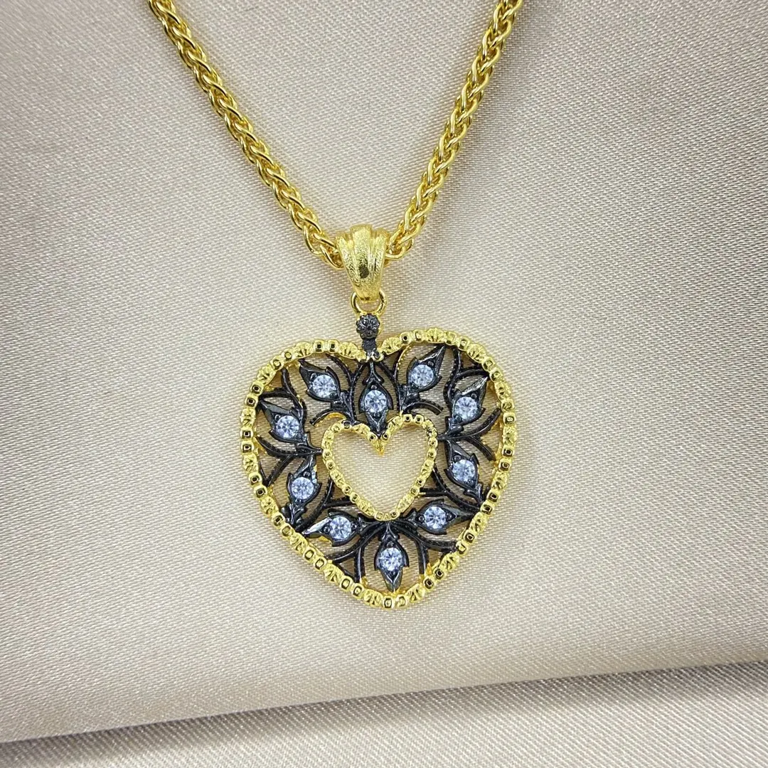 

Classic luxury jewelry S 925 sterling silver plated 18K gold heart-shaped hollow women's necklace 1:1