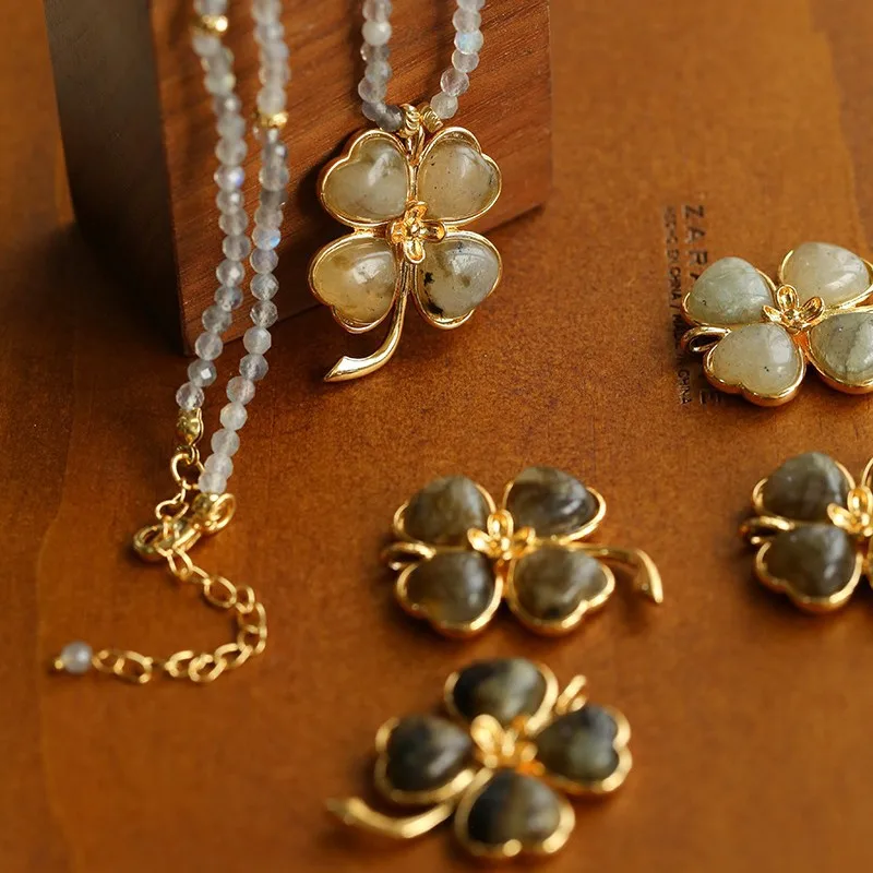 Europe America Natural Stone Clover Pendant Crystal Luxury Necklace Women Top Quality Jewelry Trend
