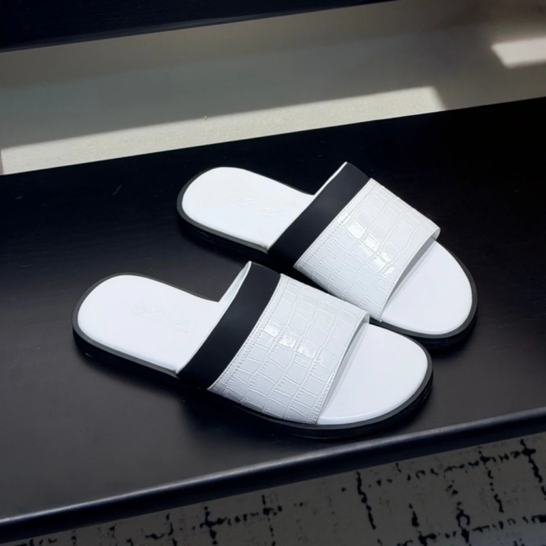 

Luxury Brand Men's Shoes Handmade Cowhide Sandals Beach Fashion Slippers Gifts Indoor Outside Footwear Casual Business Slides