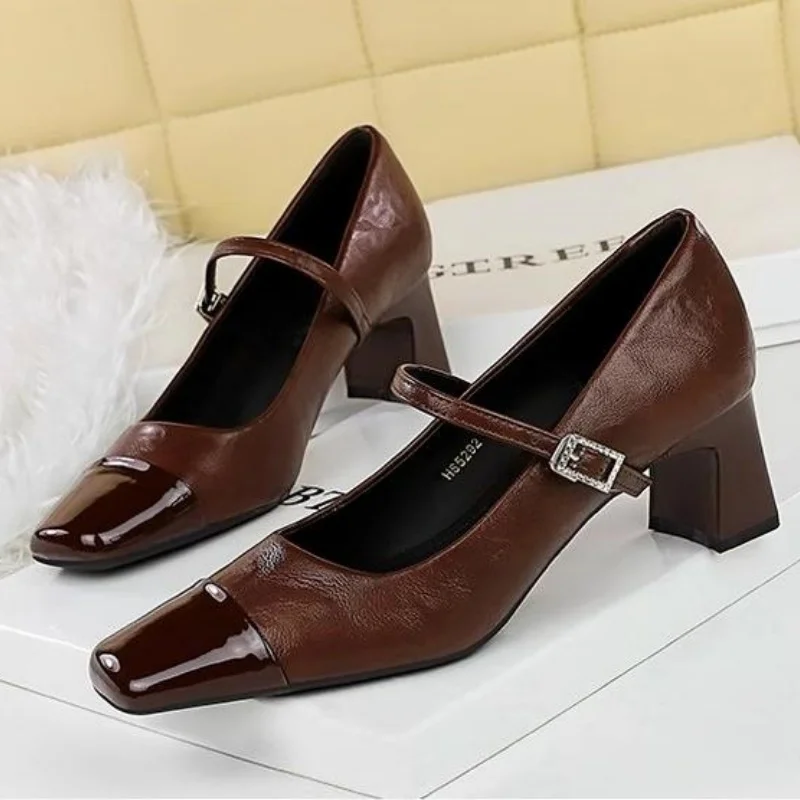 TRAF zapatos Mary Jane de gamuza negra para mujer, zapatos individuales a la moda con punta cuadrada y boca poco profunda, zapatos elegantes de oficina para otoño 2024