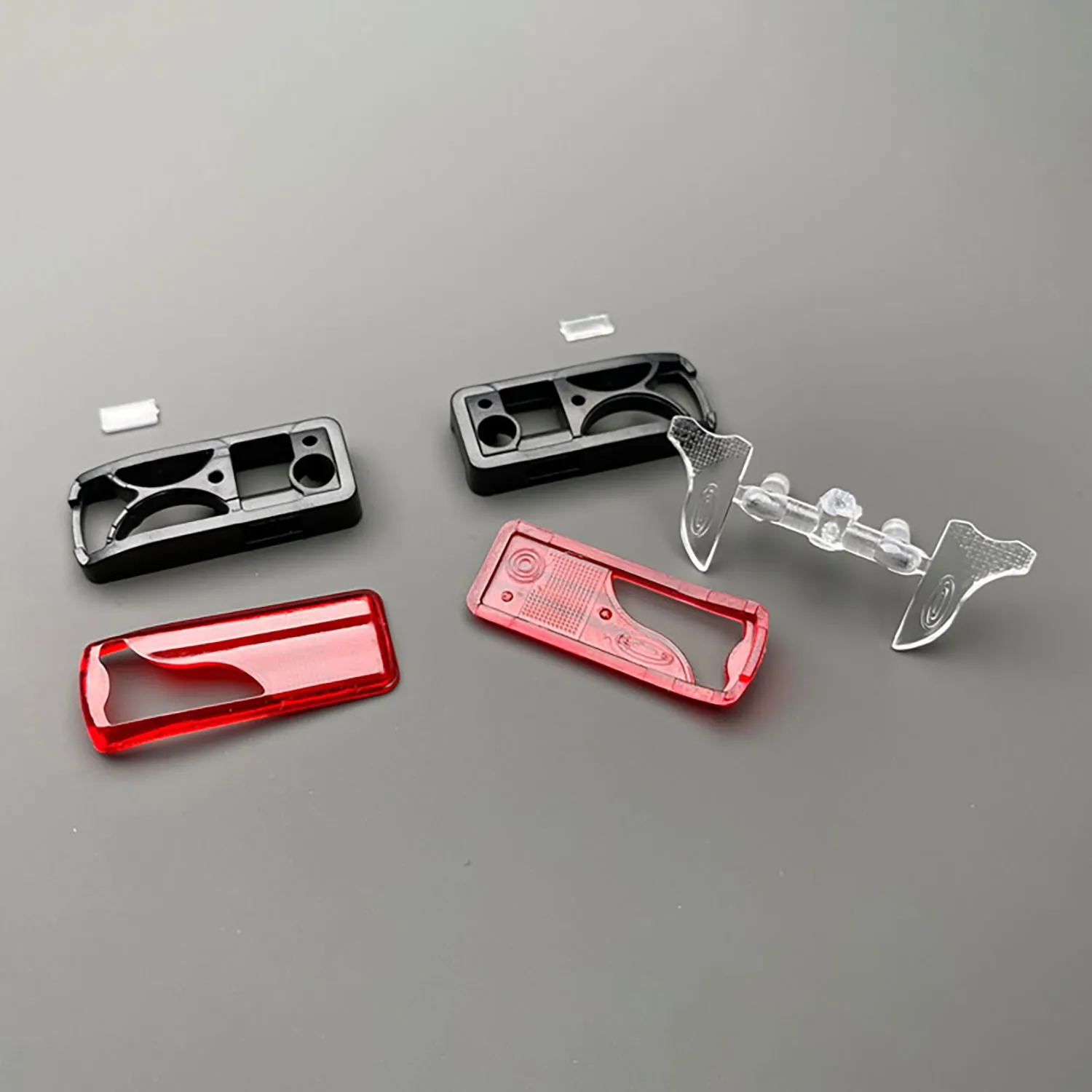 

1 Pair Plastic Warning Rear Lamp Shell Tail Light Housing for DIY TAMIYAYA 1/14 RC Tractor Truck Model Remote Control Car