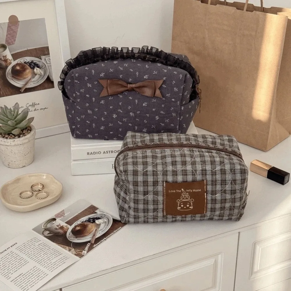 Sweet Large Capacity Lace Trim Makeup Bag Plaid Cartoon Cosmetic Storage Bag Checkered Polyester Pencil Case Women