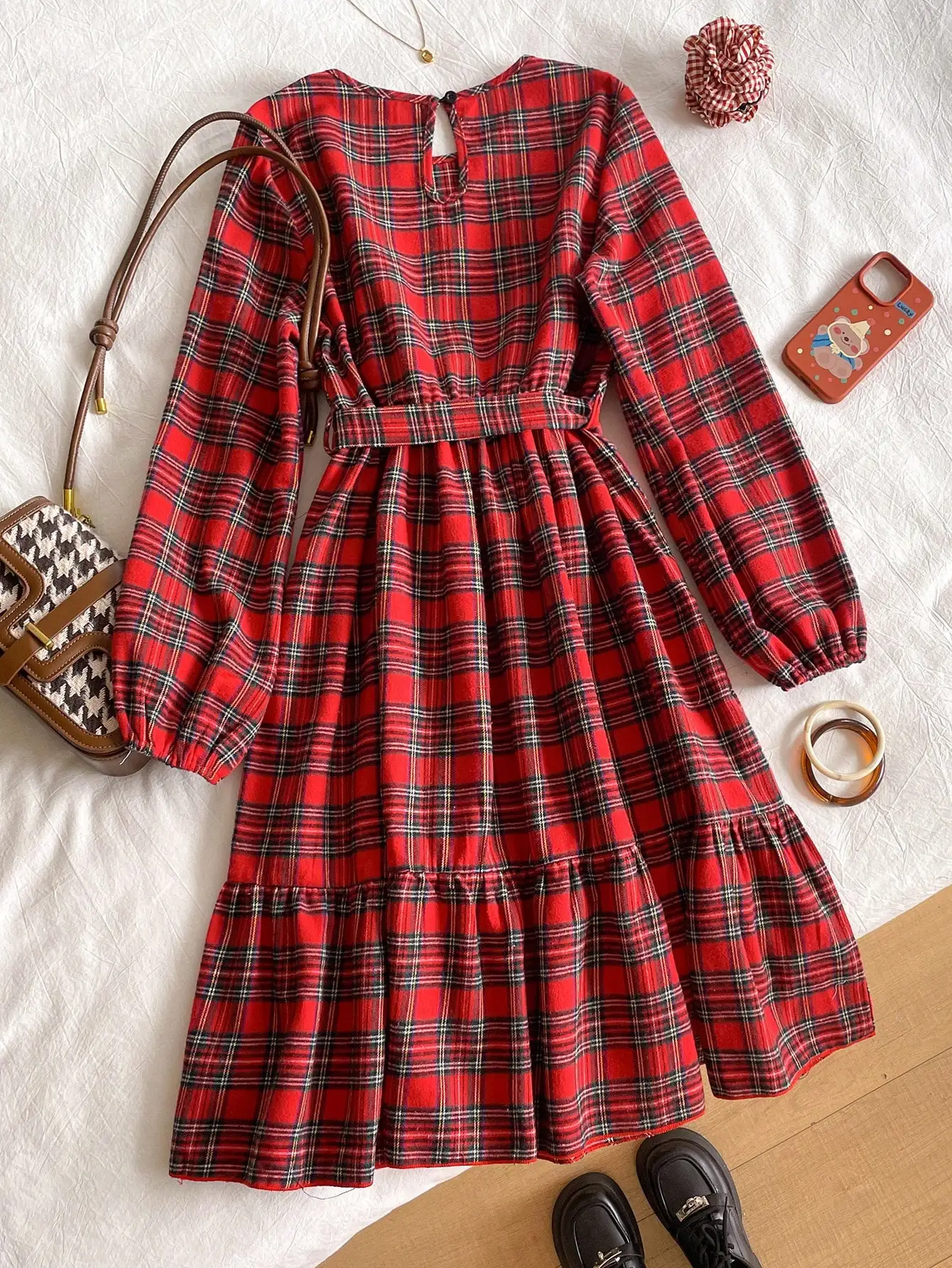 

Женское повседневное платье А-силуэта с плиссировкой, красным клетчатым узором и рукавами-фонариками