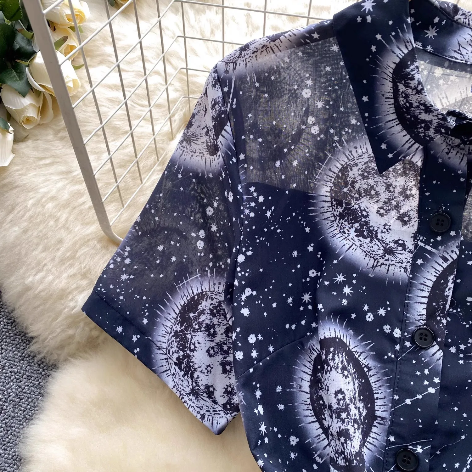 ชุดเดรสแฟชั่นสำหรับสตรีพิมพ์ลายหมึกพิมพ์ลายดอกไม้บนรันเวย์เสื้อแขนสั้นคอเสื้อเข็มขัดวินเทจสำหรับปาร์ตี้วันหยุดฤดูร้อน2024