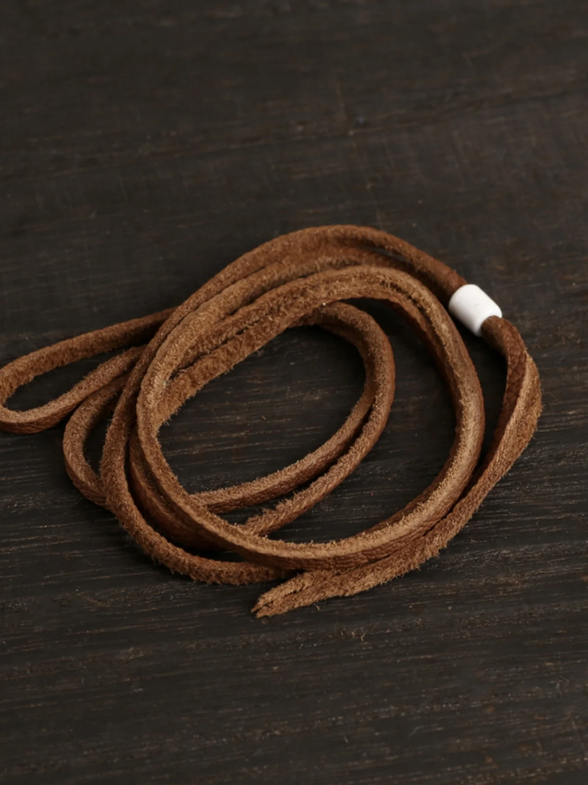 

Cé Brown Goros Leather Rope Real Leather Nelace with Glass Beads Nelace Tee Waes High Brie Wulang