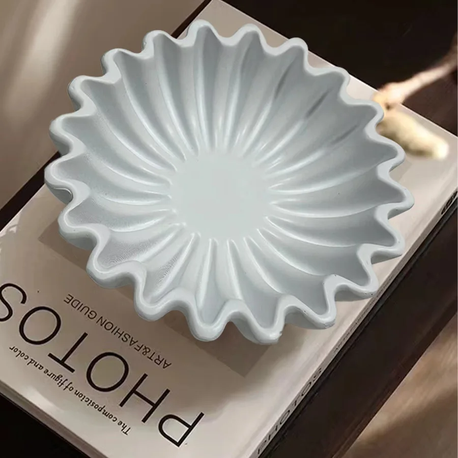 Grooved Ruffle Edge Decorative Bowl Living Room Shape Coffee Table Bookshelf and Console Table Ornament Creative Ornament