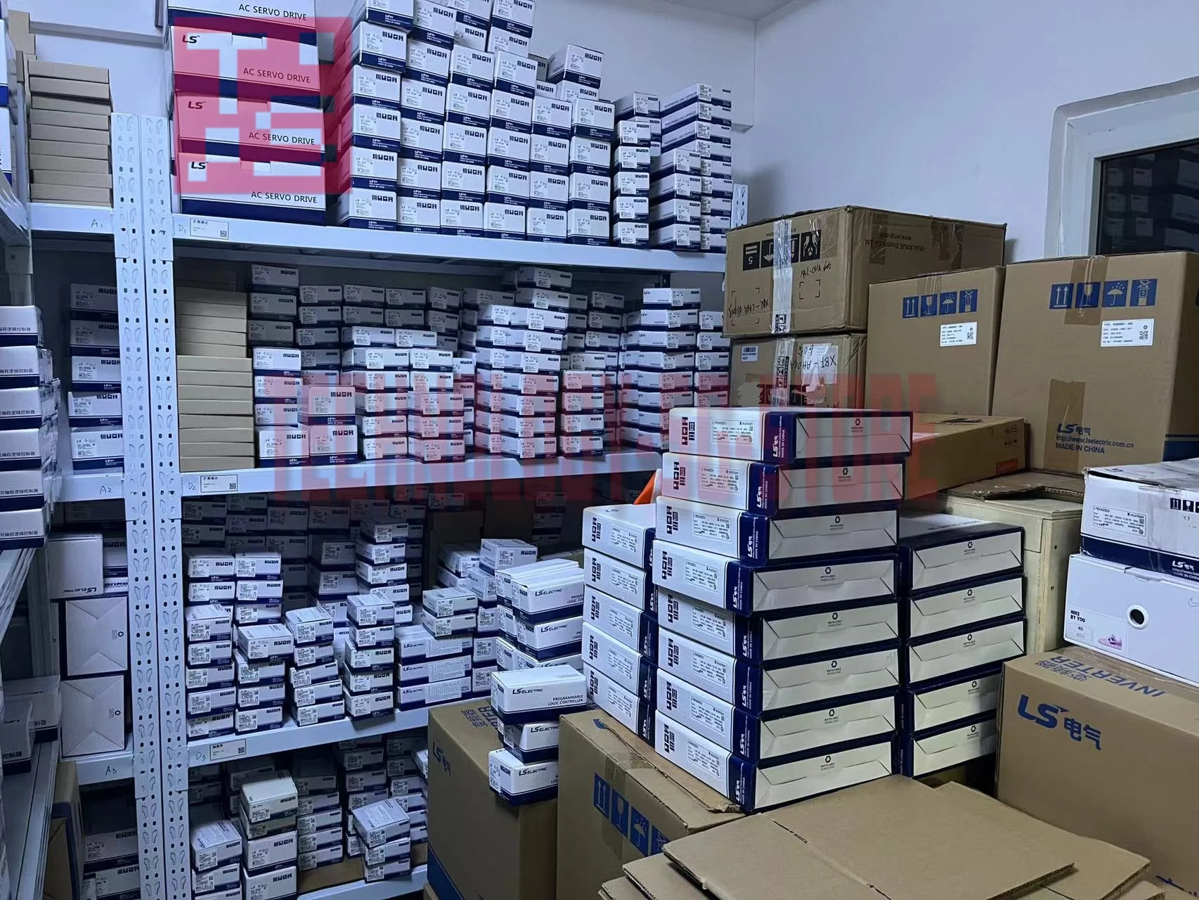 

new in box LSLV0022C100-4NS Inverter