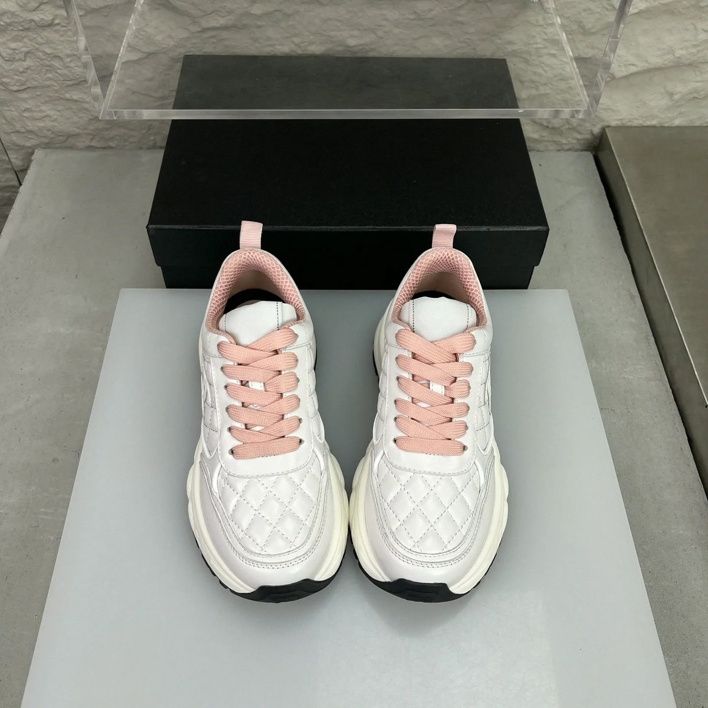 White Pink Contrast Sneakers Diamond Quilted Upper Lace‑Up Chunky Thick Sole Casual Walking Trainers