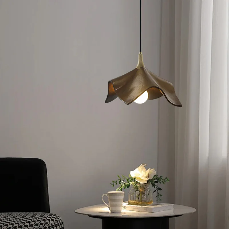 

Nordic Simple Single Head Led Pendant Lamp Creative Leaf Resin Chandeliers Home Stay Dining Bedroom Study Lighting Decoration