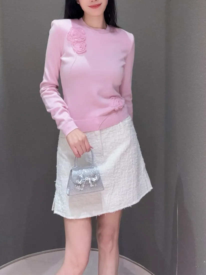 High-End Version Autumn Winter Knitted Top round Neck Long Sleeve Embroidery Slim Fit Elegant Style French Style  Item
