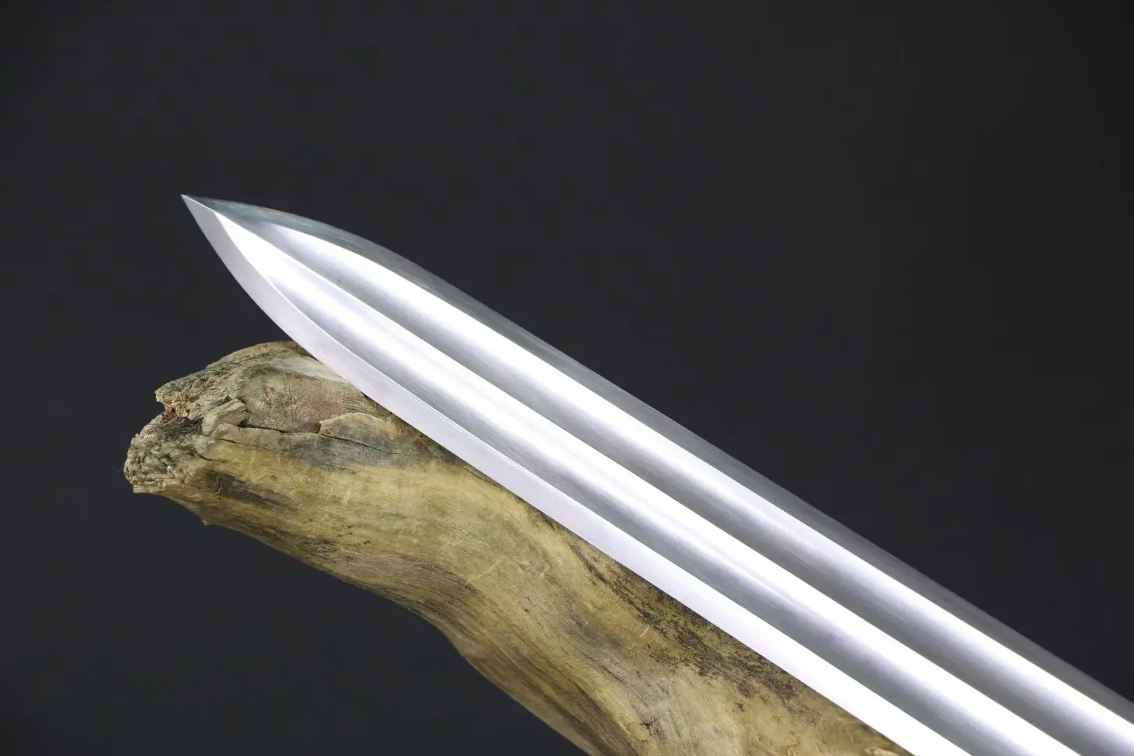80cm Cosplay an ancient battlefield scene with a Chinese sword katana high-carbon steel blade Real sword Ebony saya Not sharp