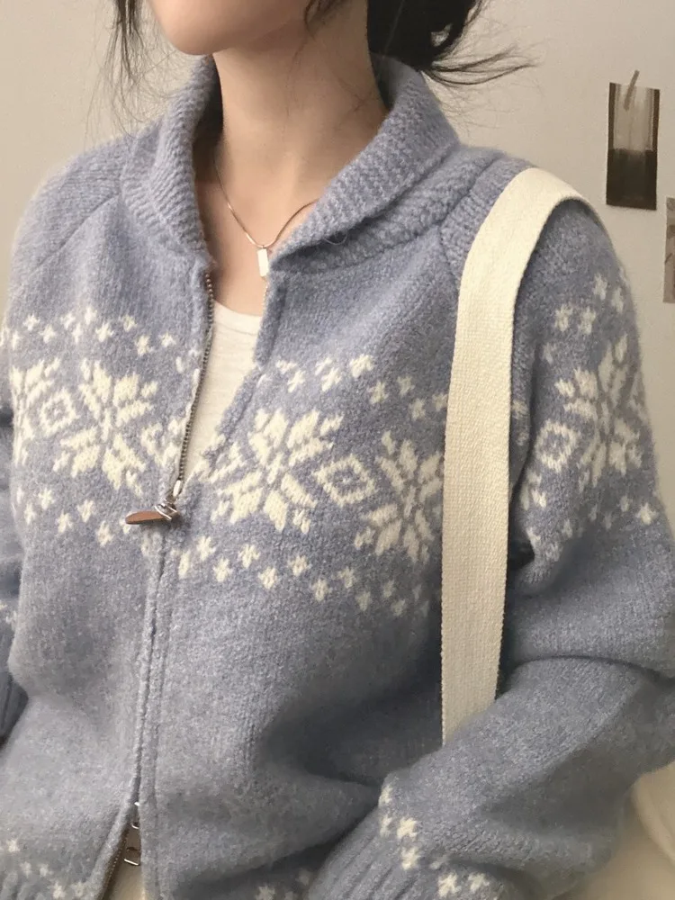 سترة محبوكة بأسلوب جامعي مع سحاب مزدوج وتصميم فضفاض وياقة مقلوبة للنساء، إصدار جديد لفصل الخريف