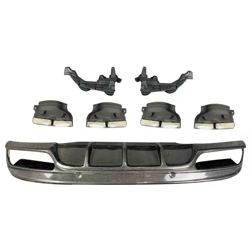 

W205 FD Style Carbon Fibre Fiber Body Kit Rear Diffuser Lip Fit for Mercedes Benz C Class W205 4-Door 2015-2021 With Pipe