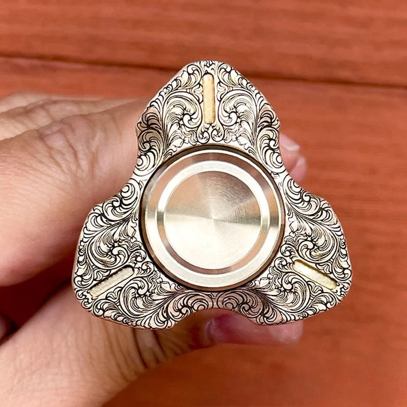 Linghu EDC Second Generation Stainless Steel Brass Engraved Three-Leaf Rotating High-Speed ​​Fidget Spinner Stress Relief Toy