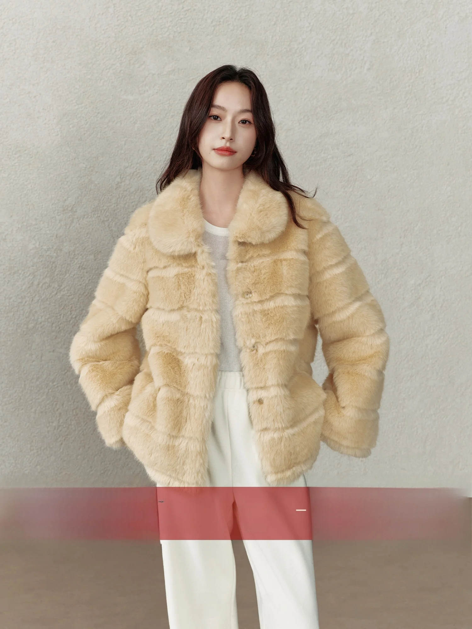 

Rise of the Small Stature Retro Collar Fur Coat Thickened Leather Fur Integrated Eco-friendly Fur Women's Winter Fashion