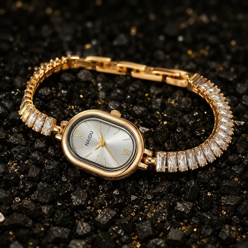 Small Oval Dial Rhinestone Bracelet Watches for Women High-end Fashion Ladies Watch Elegant Woman Quartz Clock reloj de mujer