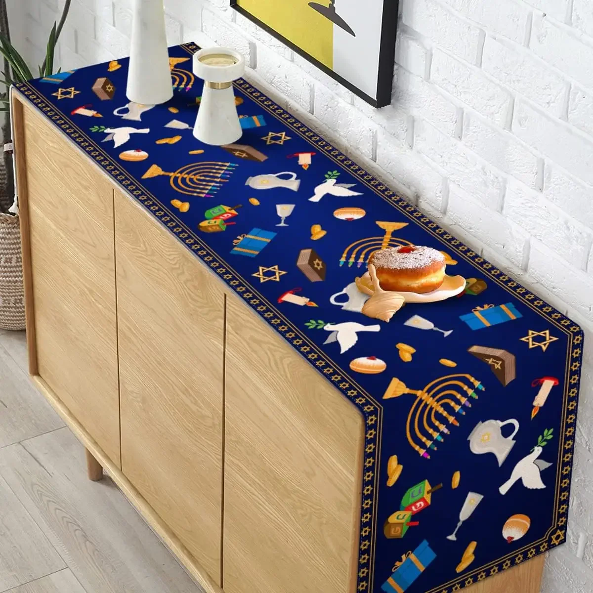 Hanukkah Linen Table Runner Chanukah Menorah Dreidel Star of David Jewish Festival Kitchen Dining Table Runners Home Decoration