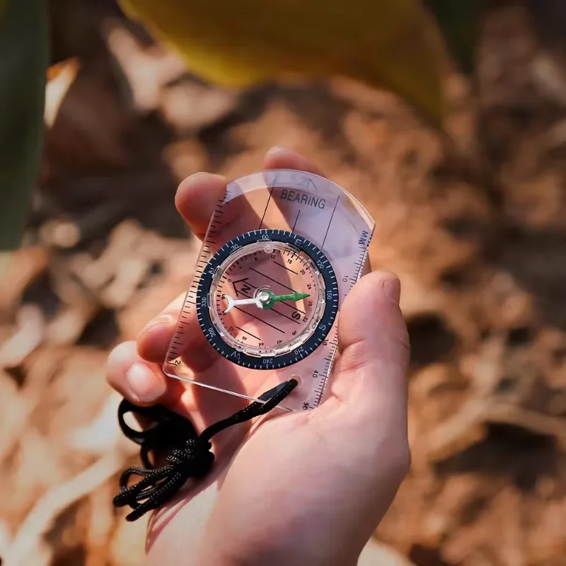

Outdoor Transparent Mini Acrylic Scale Compass Map Scale Hanging Rope North Needle