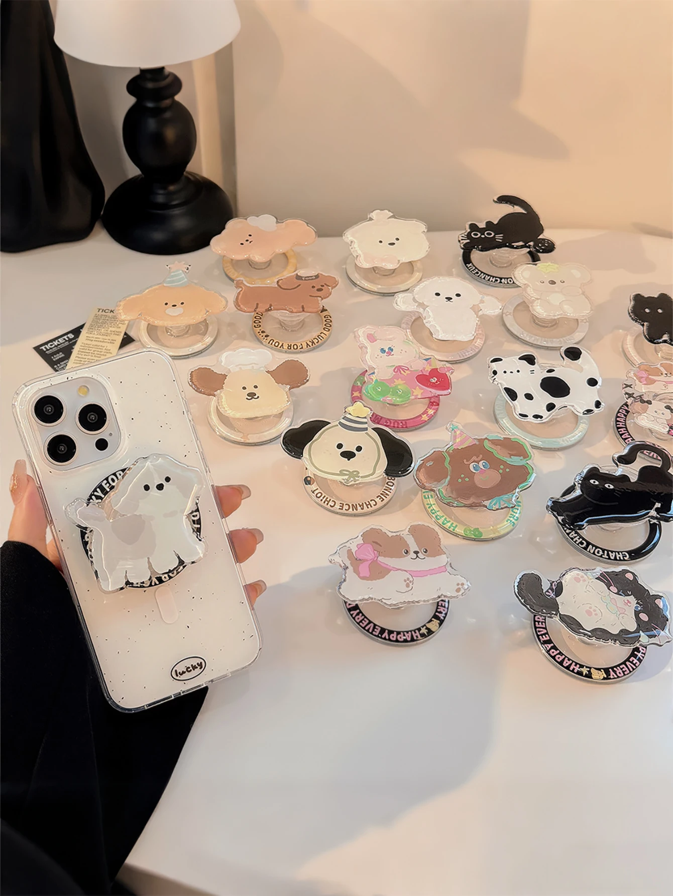 

Korean-Style Cute Animal Magnetic Phone Holder - Pop-Up Telescopic Stand, Suitable for Mobile Phones/Tablets, Desktop Airbag Phone Accessory, Compatible with Android Systems, Birthday Gift for Friends and Family