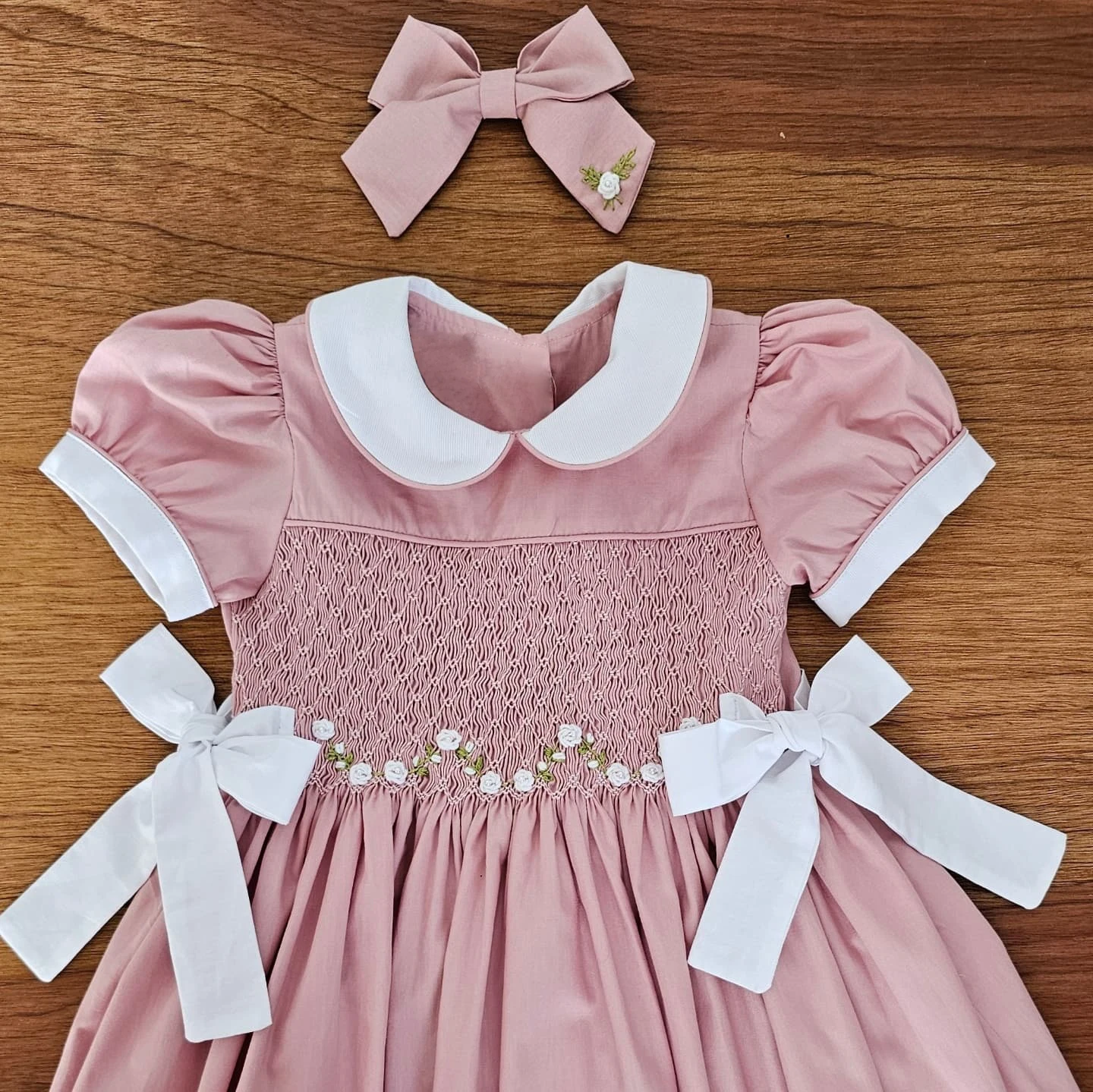 Summer Baby Girl Pink Hand Smocked Dress Puff Sleeve Floral Embroidery Side Bow for Birthday Party Photography Holiday A416