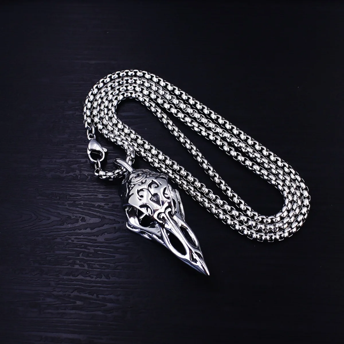 Nordic Crow Skull Pendant Necklace, Retro Animal Jewelry for Men, Lucky Amulet Gift, Viking Style