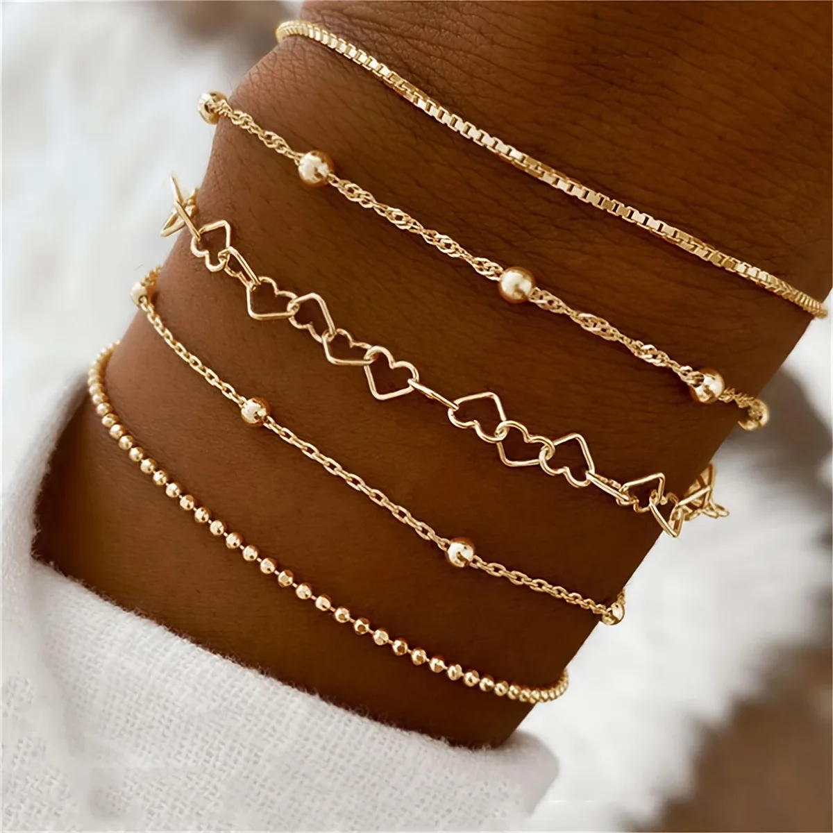 

5Pcs Boho Bracelets for Women Waterproof 14K Plated Heart Link Anklet Jewelry Sets for Women Fashion Accessories