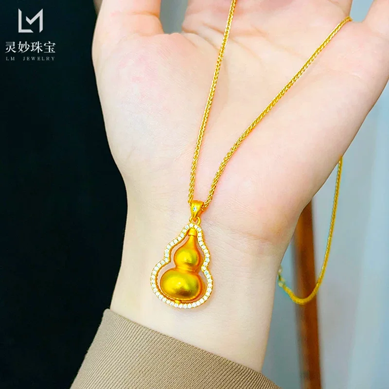 

Diamond-Dotted Rotatable Double Gourd Pendant Women 24K Gold AU999 - Rotatable layered gourds, sparkling diamonds