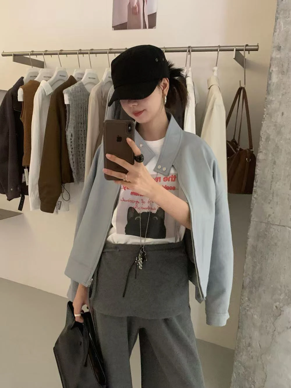 

Weekend PU Leather Jacket Women Loose Retro Design Cool Windbreaker Short Outerwear Nylon Long Sleeve Zipper Closure