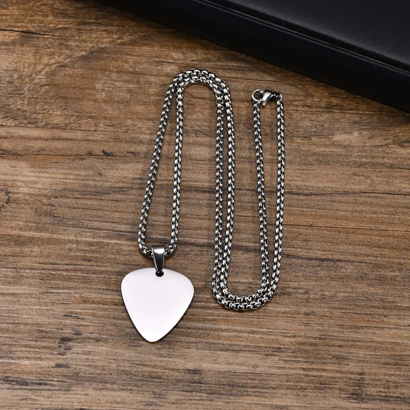 2 Sets Of Guitar Pick Holders, 2.5X2.9X1.5Cm Black & White Stainless Steel Chains Personalized Steel Accessories