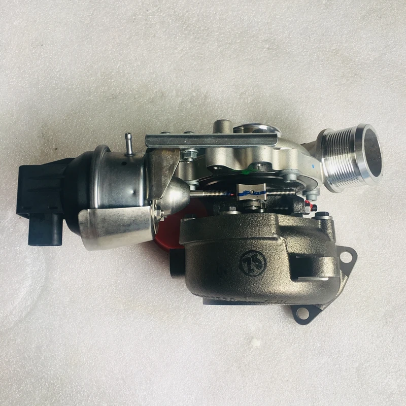 Wholesale auto parts for Great Wall 1118100-ED01 SUPERCHARGER ASSY FOR GREAT WALL WINGLE GW4D20 HOVER H5 2.0T