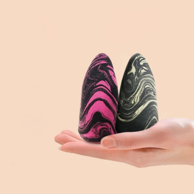 Mélangeurs de beauté Super doux pour fond de teint liquide, éponge de maquillage Non absorbante en forme de langue pour une Application impeccable