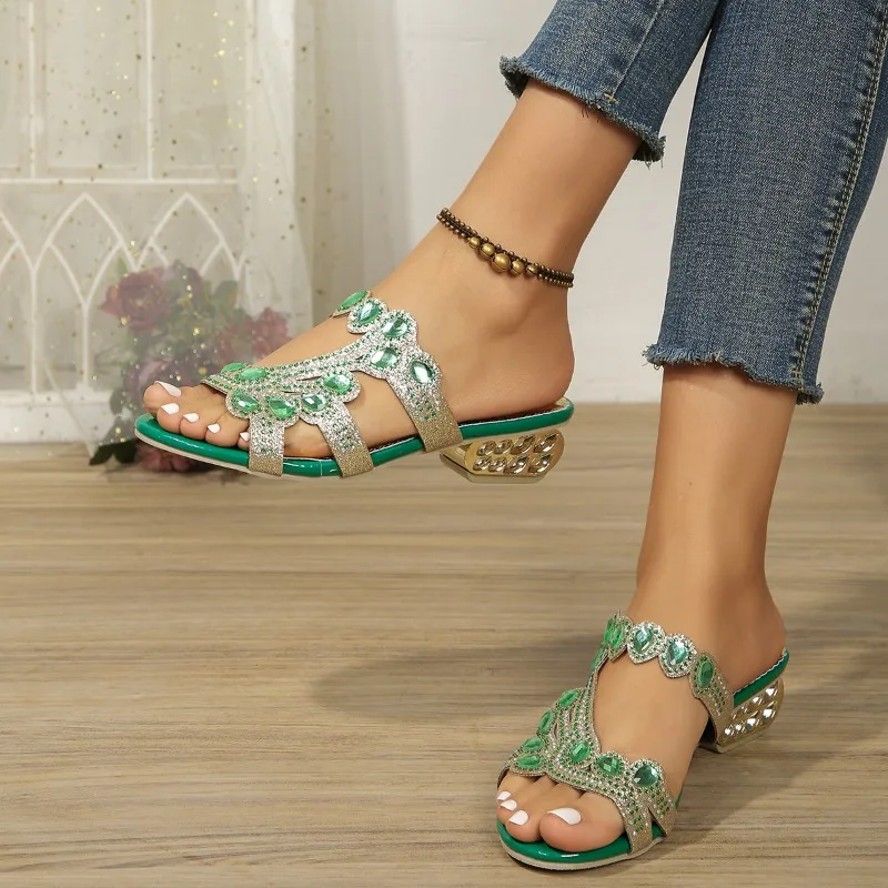 

2024 Rhinestone Slippers Ladies Chunky Heels Hollow Casual Slippers Fashion Beach Shoes Woman De Mujer women's sandals summer