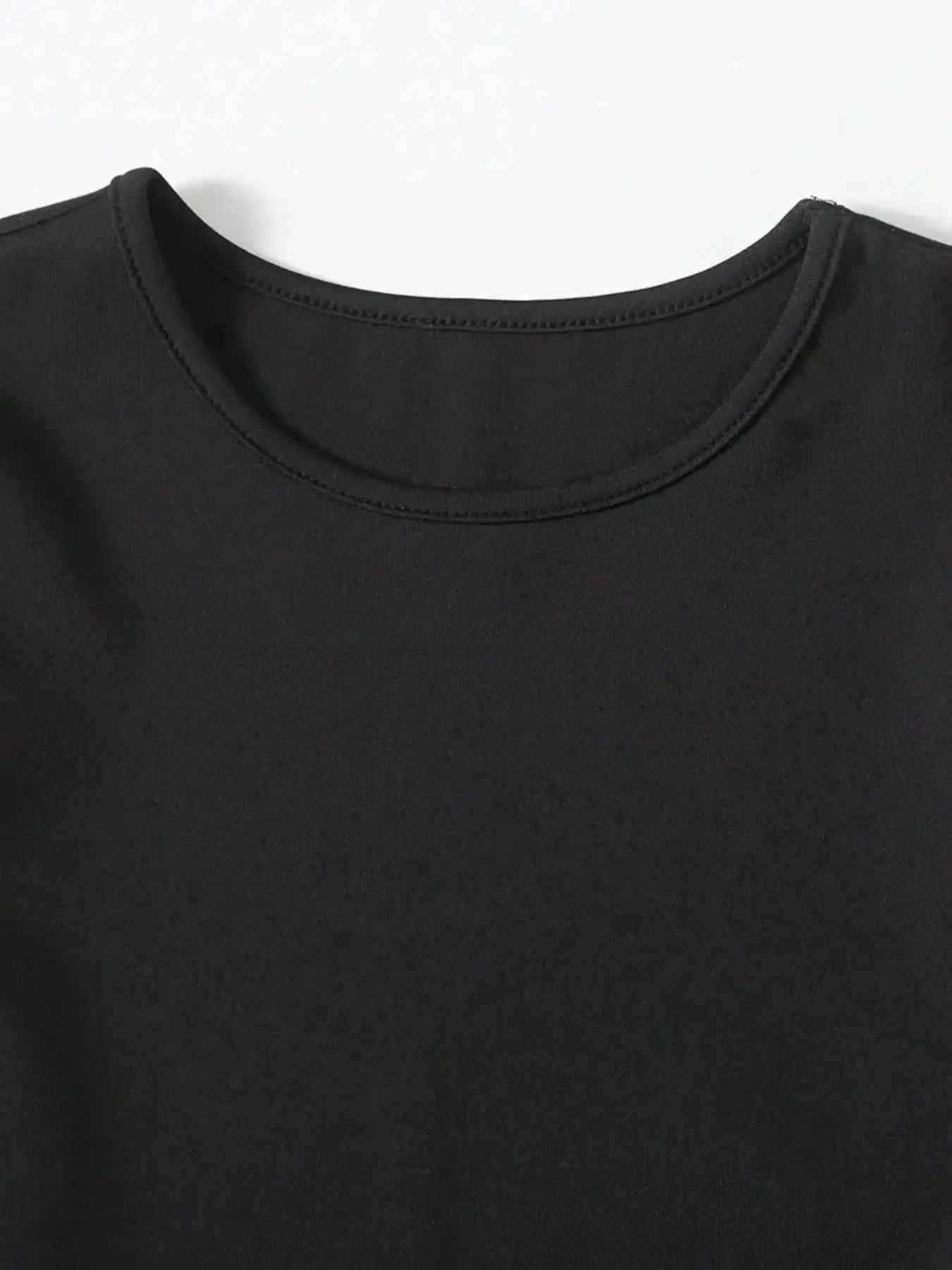 Teenager-Kleid mit Off-Shoulder-Ausschnitt und Langen Ärmeln, Tailliertes Design für Schlankere Silhouette, Lässiger Stil für Party & Date, Kleid mit Bindegürtel – Detail 6