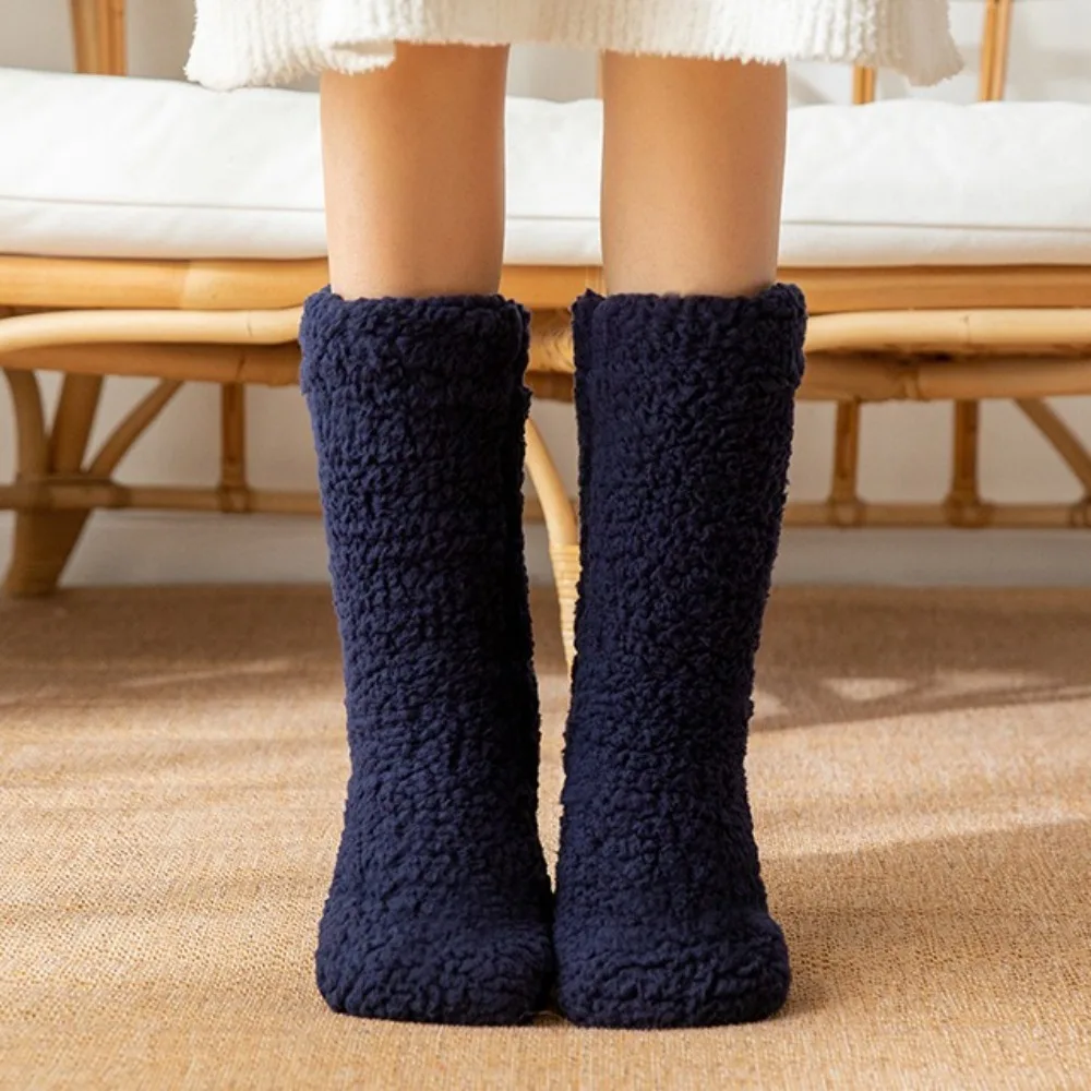 Calcetines térmicos gruesos de felpa Kawaii para mujer, pantuflas antideslizantes y esponjosas para dormir, calcetín polar de piel para interior