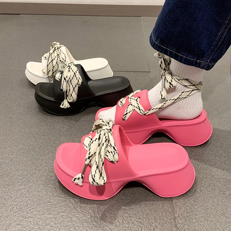 2023 Designer Slippers Woman Platform Fashion Casual Soft Luxury Sandals Outdoor Comfortable Beach Slides Ladies Summer Shoes