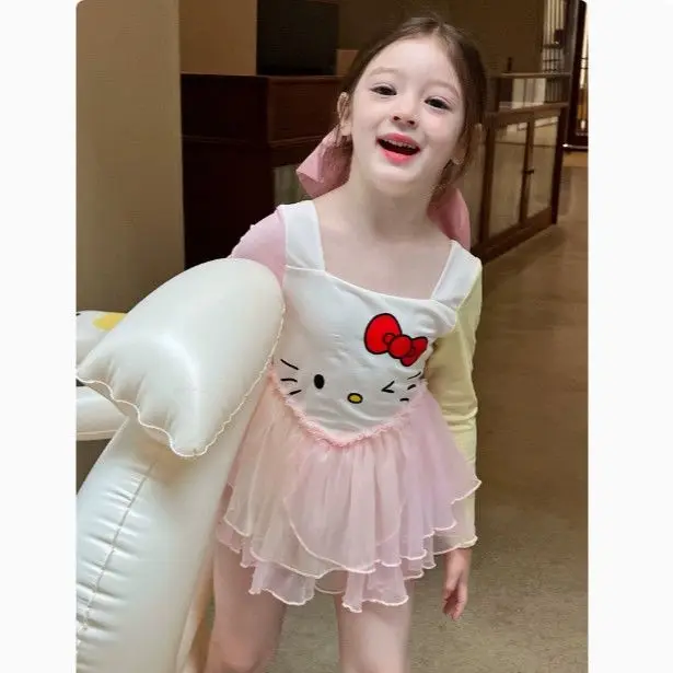 

Купальник Hello Kitty для девочек, летняя новинка 2026 года, милый и игривый дизайн с кошкой КТ, с длинными рукавами, солнцезащитный, предотвращающий высыхание на солнце