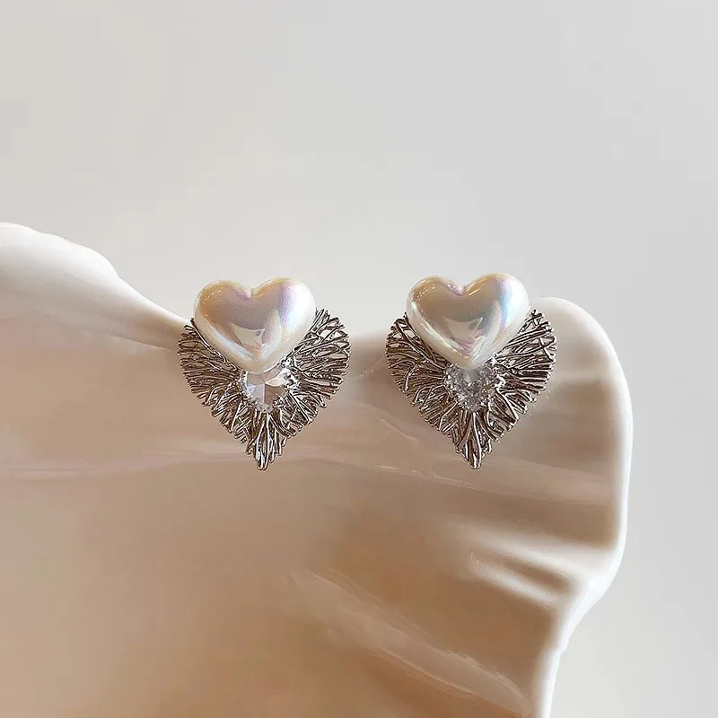 Korean Fashion Pearl Heart Stud Earrings For Women Elegant Trendy Zircon Earrings Wedding Party Lady Jewelry Accessories Gifts