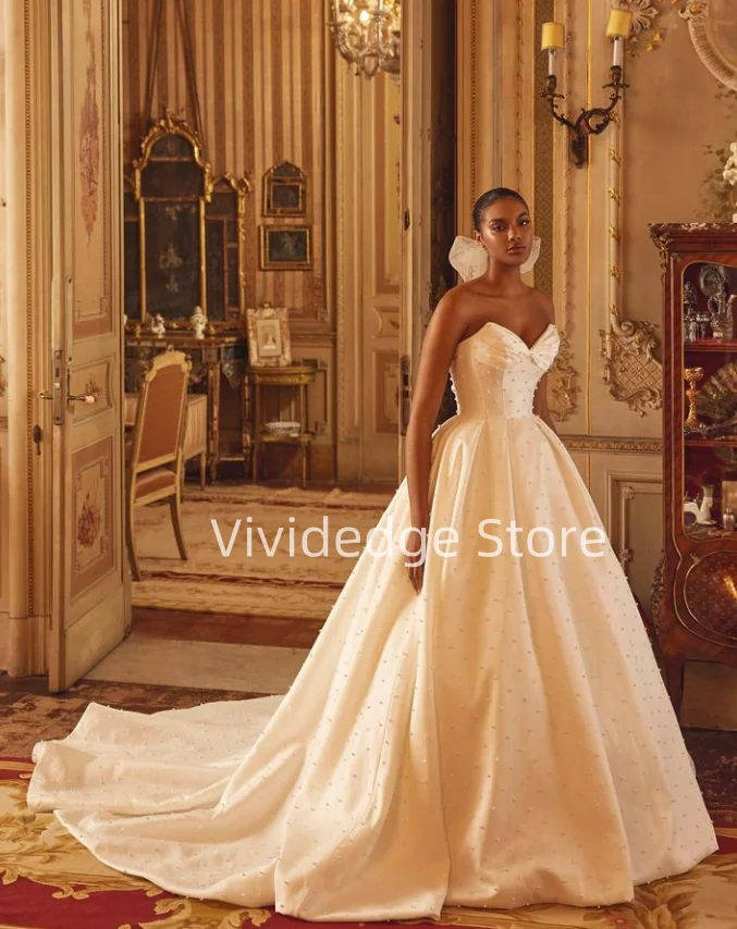 Customized Sexy White Wedding Dresses Strapless Trailing Bridal Gowns Satin Wedding A-Line Dresses vestido de casamento