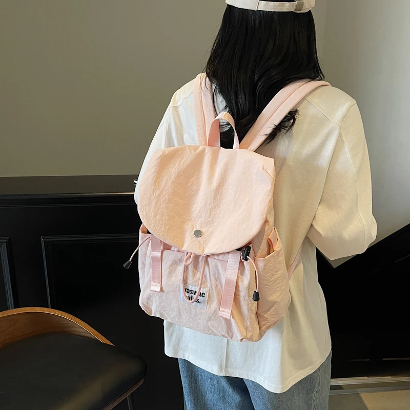 

2025 Trendy Women's Canvas Backpack Lightweight Casual Daypack with Front Pocket Fashion School Bag for Teens & College Students