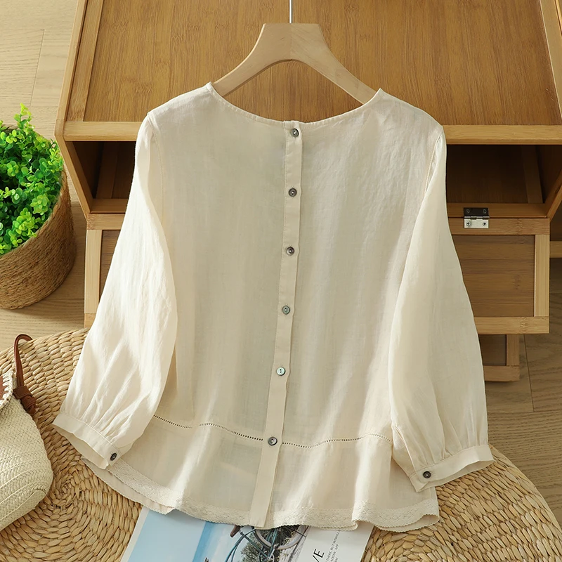 Dwustronna, letnia, bawełniana koszulka damska o luźnym kroju z koronkowym wykończeniem, chroniąca przed promieniowaniem UV, okrągły dekolt, długość regularna.