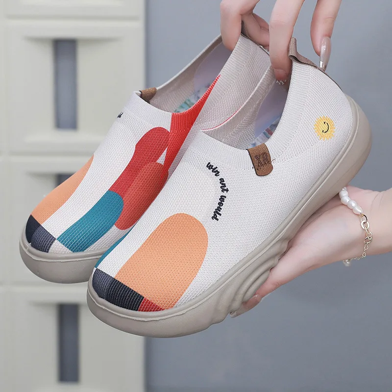 Womens Classic Old Beijing Cloth Shoes Hand-Painted Platform Slip-Ons Soft Sole Breathable Canvas Floral Casual Comfort Footwear