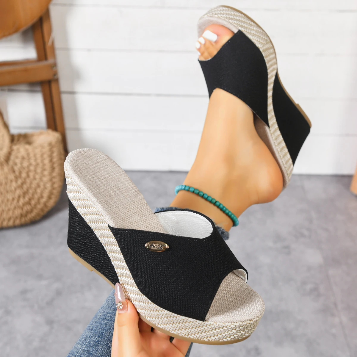 

Lightweight Stylish Linen Slippers Women's Solid Color Linen Wedge Sandals Casual Open Toe Platform Shoes Ladies Sandals